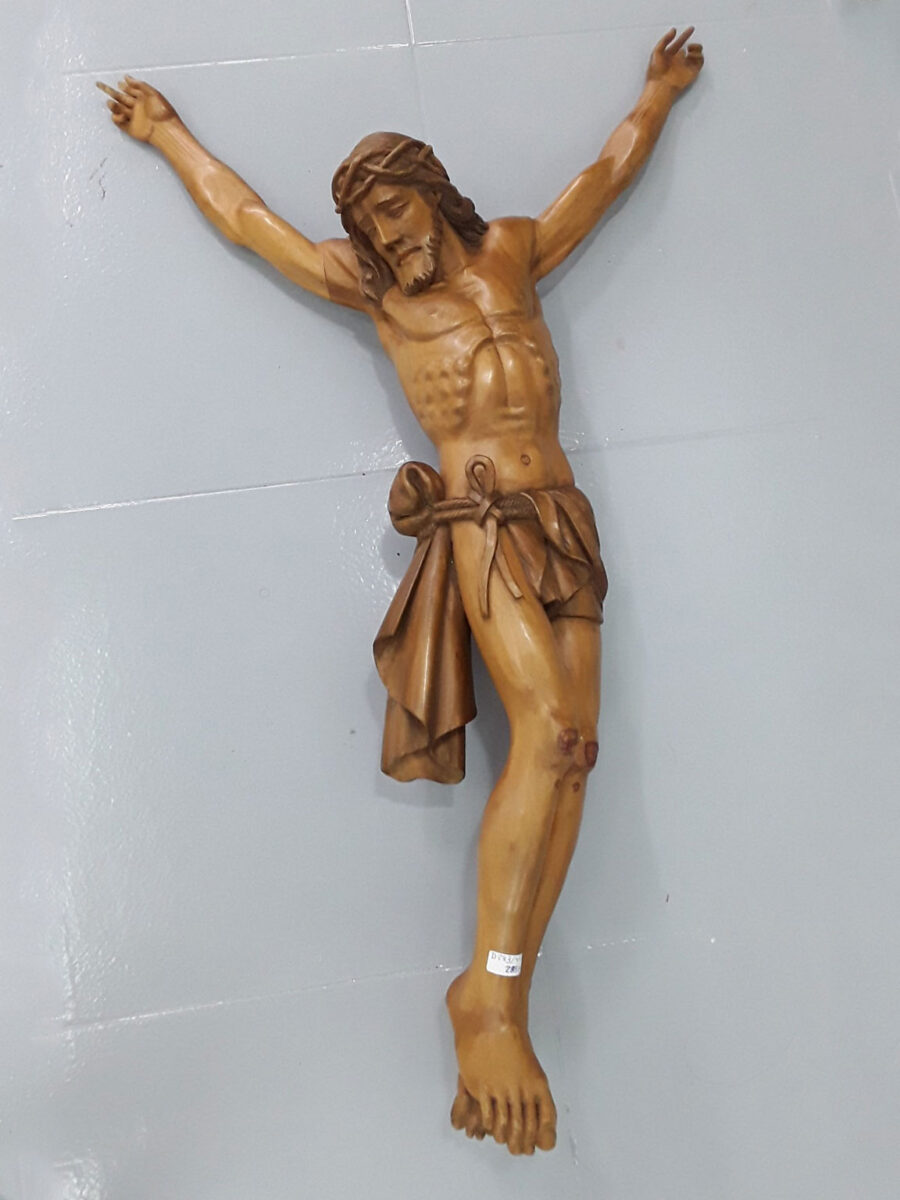 Cristo madera maciza